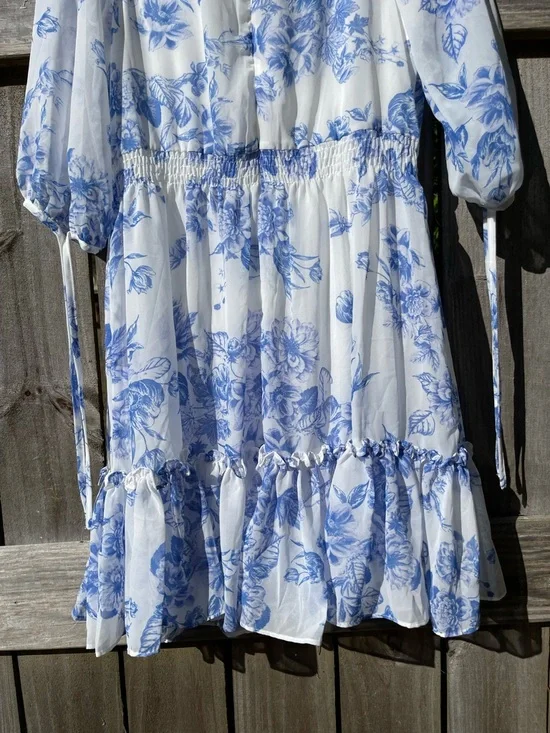 Taylor Blue and White Floral V-Neck Dress - Picture 11 of 12